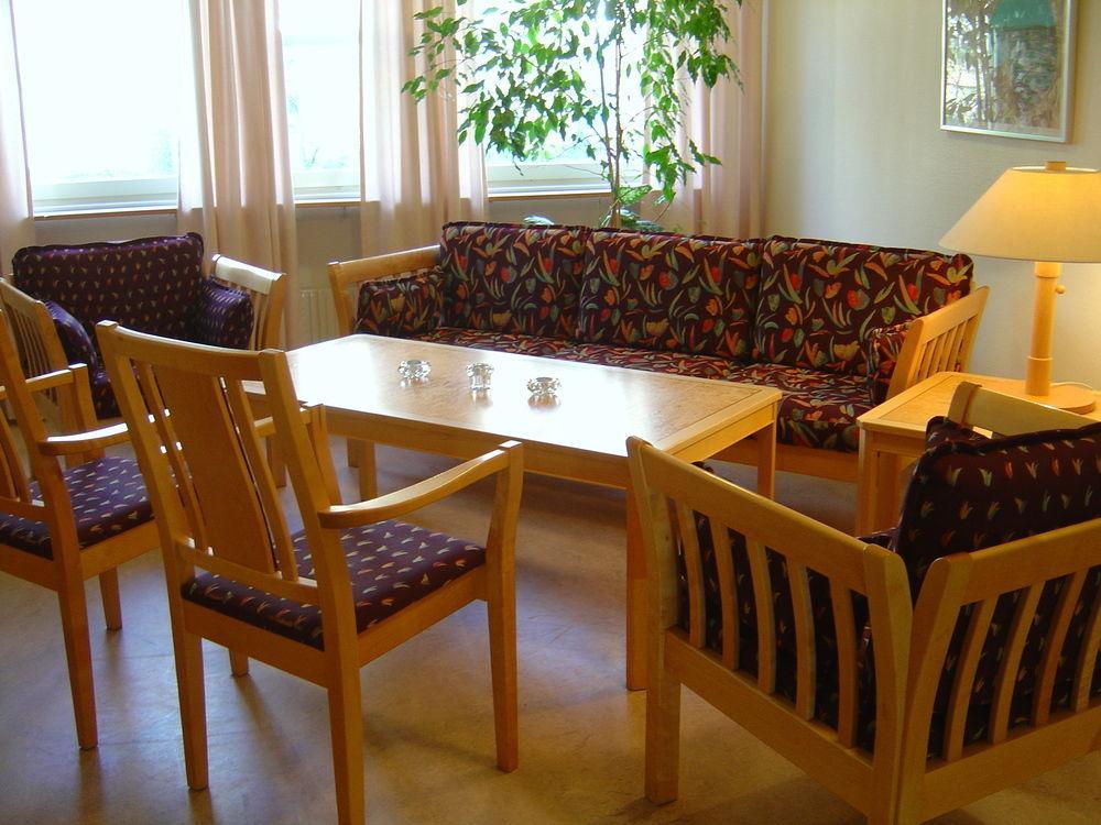 Nordiska Folkhoegskolan Bed And Breakfast Kungälv Екстериор снимка