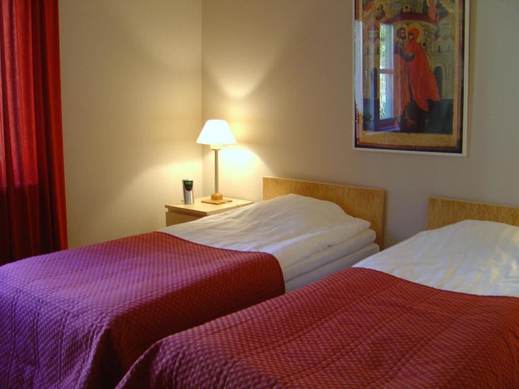 Nordiska Folkhoegskolan Bed And Breakfast Kungälv Стая снимка