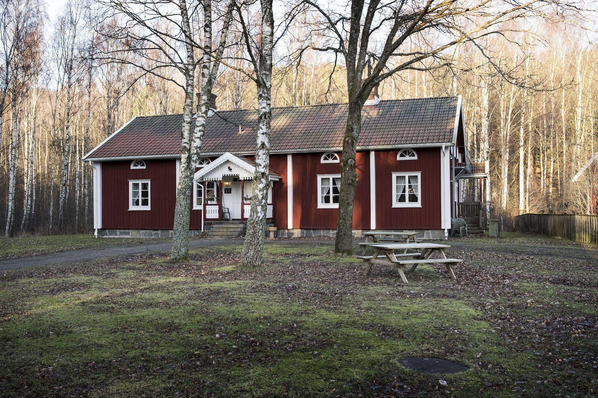 Nordiska Folkhoegskolan Bed And Breakfast Kungälv Екстериор снимка