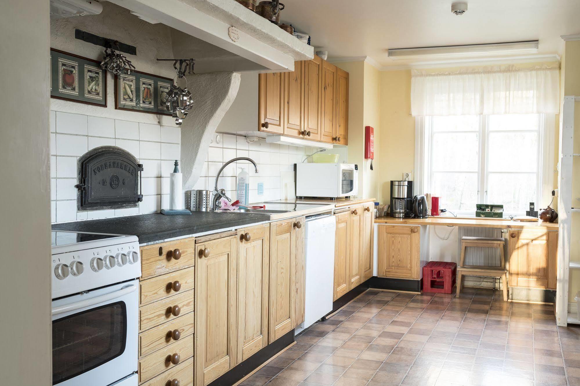 Nordiska Folkhoegskolan Bed And Breakfast Kungälv Екстериор снимка